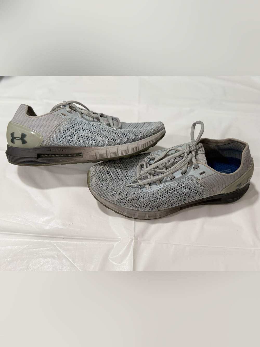 Under Armour Men's Gray Knit Athletic Running Shoes